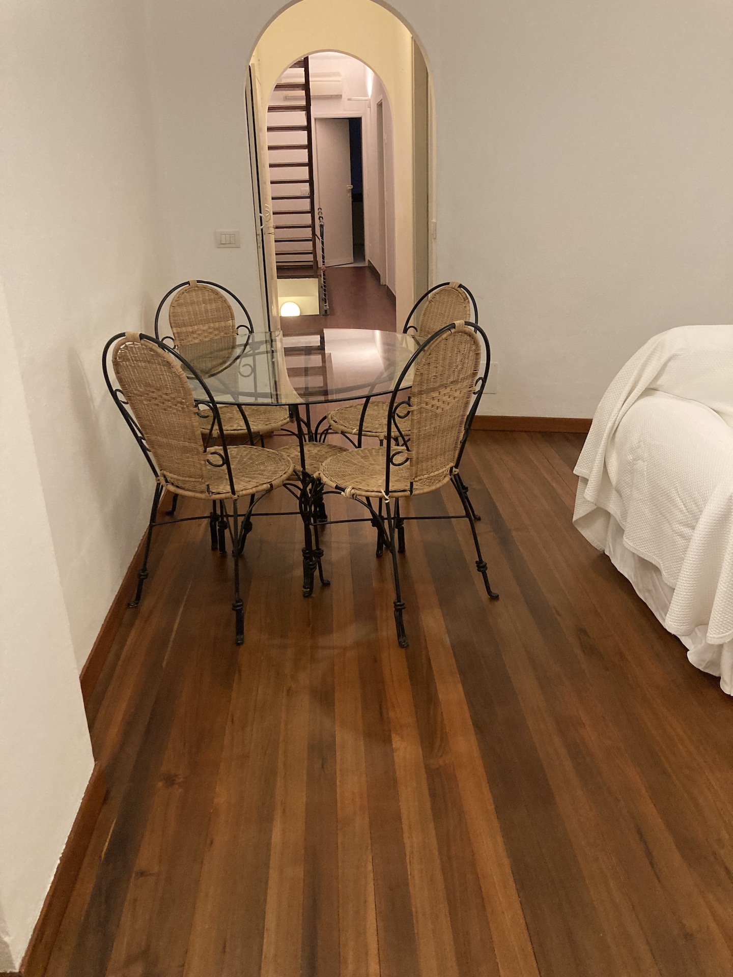 gallery-img